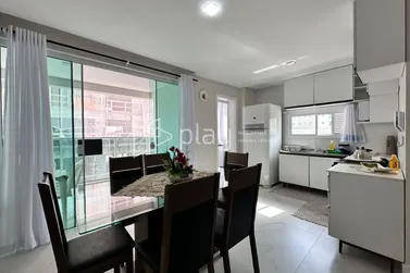 Apartamento &agrave; venda - 86m&sup2; - Meia Praia