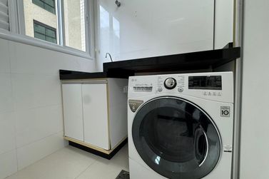 Apartamento &agrave; venda - 180m&sup2; - Meia Praia