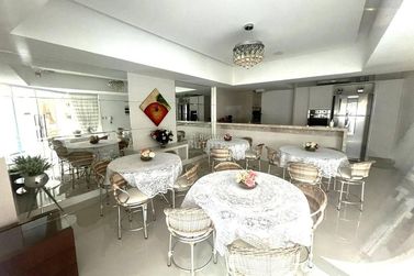 Apartamento &agrave; venda - Meia Praia
