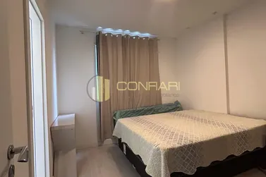 Apartamento &agrave; venda - 167m&sup2; - Meia Praia