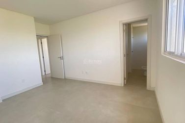 Apartamento &agrave; venda - Meia Praia