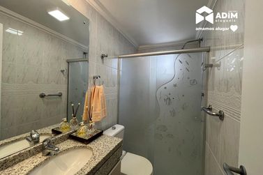 Apartamento para alugar - 126m&sup2; - Centro