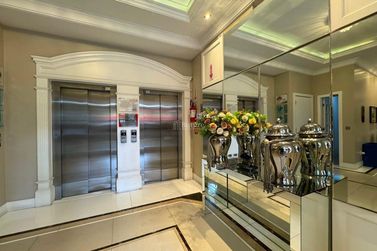 Apartamento &agrave; venda - 180m&sup2; - Meia Praia