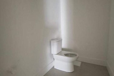 Sala Comercial para alugar - 200m&sup2; - Meia |Praia