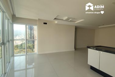 Apartamento para alugar - 114m&sup2; - Centro