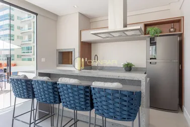 Apartamento &agrave; venda - 138m&sup2; - Meia Praia