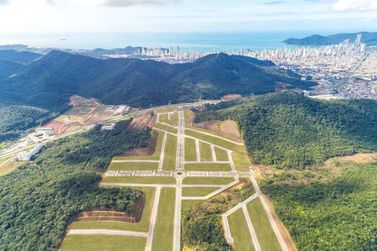 Terreno &agrave; venda - 300m&sup2; - V&aacute;rzea do Ranchinho