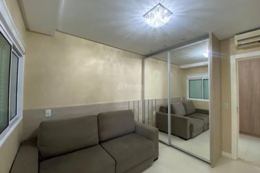 Apartamento &agrave; venda - 190m&sup2; - Meia Praia