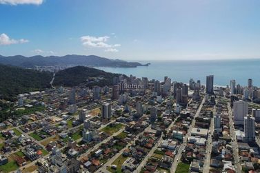 Apartamento &agrave; venda - 64m&sup2; - Morretes