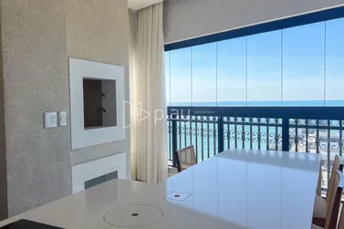 Apartamento &agrave; venda - 140m&sup2; - Meia Praia