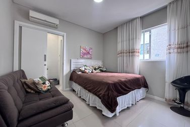 Apartamento &agrave; venda - 155m&sup2; - Centro