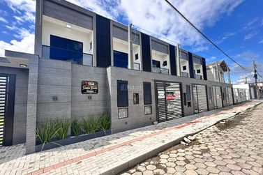 Casa &agrave; venda - 74m&sup2; - 