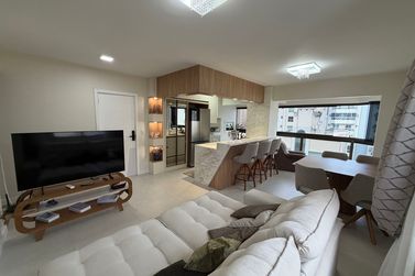 Apartamento &agrave; venda - 109m&sup2; - Meia Praia
