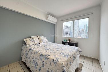 Apartamento &agrave; venda - 52m&sup2; - Centro