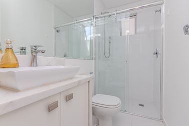 Apartamento para alugar - 130m&sup2; - Pioneiros