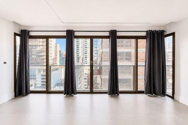 Apartamento &agrave; venda - 138m&sup2; - Centro