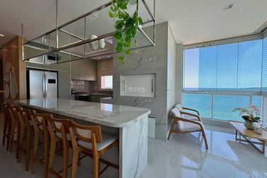 Apartamento &agrave; venda - Meia Praia