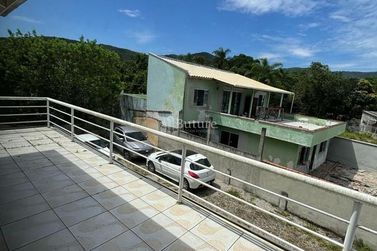 Casa &agrave; venda - 530m&sup2; - 