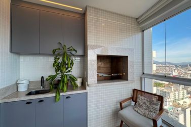 Apartamento &agrave; venda - 139m&sup2; - Centro