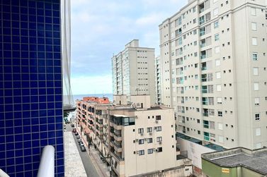 Apartamento &agrave; venda - 116m&sup2; - Meia Praia