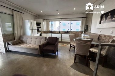Apartamento para alugar - 100m&sup2; - Meia Praia