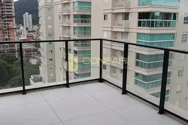 Apartamento &agrave; venda - 135m&sup2; - Centro