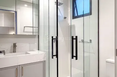 Apartamento &agrave; venda - 114m&sup2; - Meia Praia