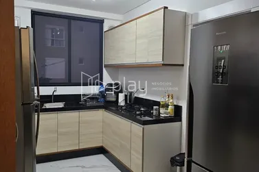 Apartamento &agrave; venda - 127m&sup2; - Meia Praia