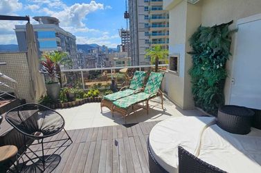 Apartamento &agrave; venda - 246m&sup2; - Meia Praia