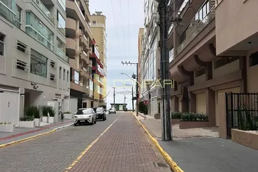 Apartamento para alugar - 87m&sup2; - meia praia