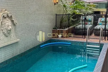 Apartamento &agrave; venda - 251m&sup2; - Meia Praia