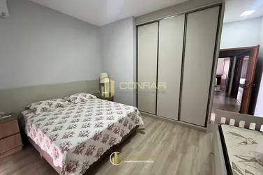 Apartamento &agrave; venda - 186m&sup2; - Meia Praia