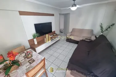 Apartamento &agrave; venda - 110m&sup2; - Meia Praia