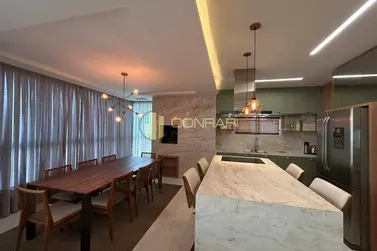 Apartamento para alugar - 258m&sup2; - meia praia