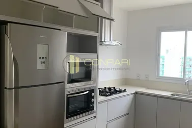Apartamento para alugar - 182m&sup2; - Meia Praia