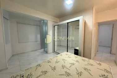 Apartamento &agrave; venda - 84m&sup2; - Meia Praia