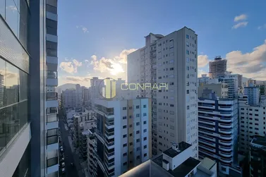 Apartamento &agrave; venda - 207m&sup2; - Meia Praia
