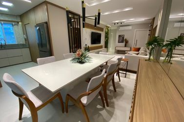 Apartamento &agrave; venda - 141m&sup2; - Meia Praia
