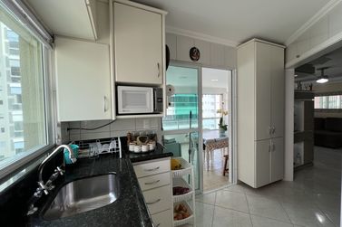 Apartamento para temporada - 95m&sup2; - Meia Praia