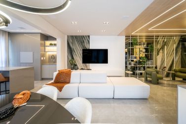 Apartamento &agrave; venda - 168m&sup2; - Meia Praia