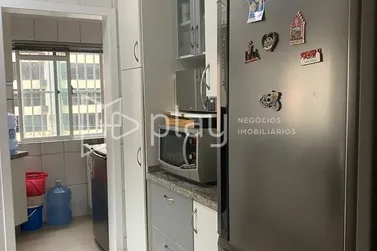 Apartamento &agrave; venda - 112m&sup2; - Meia Praia