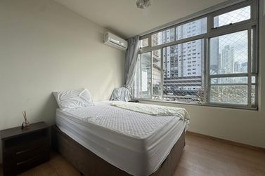 Apartamento &agrave; venda - 188m&sup2; - Centro