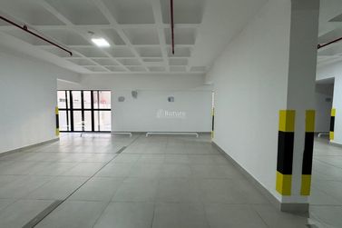 Apartamento &agrave; venda - 185m&sup2; - Meia Praia