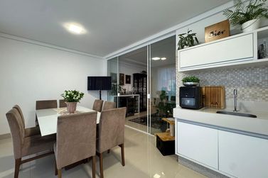 Apartamento &agrave; venda - 155m&sup2; - Meia Praia