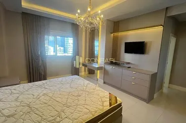 Apartamento &agrave; venda - 268m&sup2; - Meia Praia