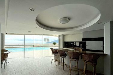 Apartamento &agrave; venda - 102m&sup2; - Centro