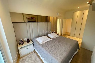 Apartamento &agrave; venda - Meia Praia