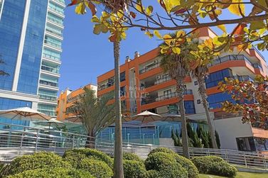 Apartamento &agrave; venda - 254m&sup2; - Meia Praia