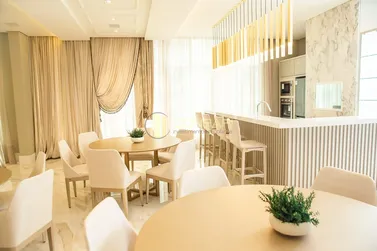 Apartamento &agrave; venda - 140m&sup2; - Meia Praia