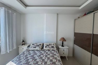 Apartamento &agrave; venda - 148m&sup2; - Meia Praia